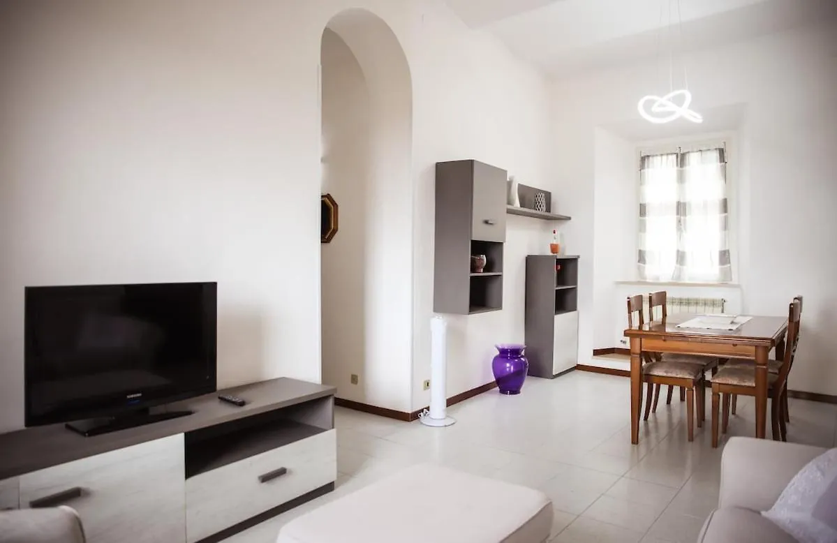 La Casa In Piazza - Super Terrazza - 18' Dalle Terme مانشانو شقة